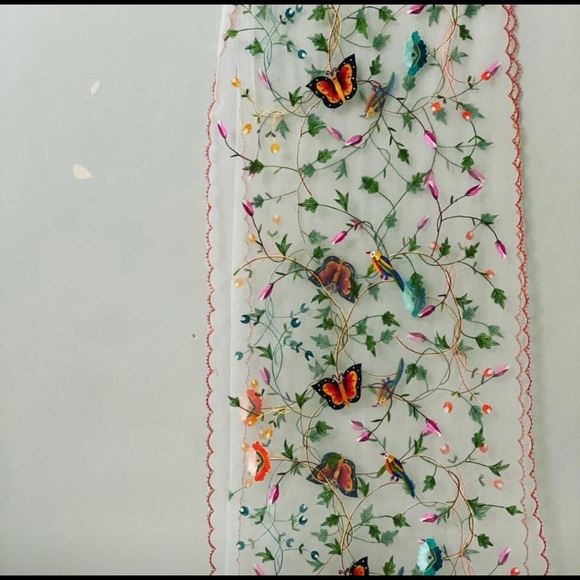 🌻SALE🌻Hand made net scarf - Picture 3 of 5